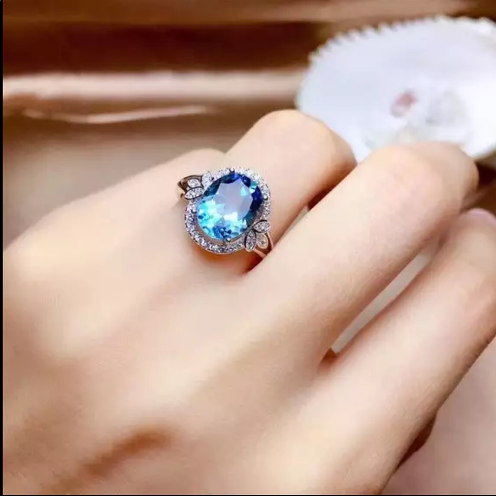 New 925 Silver Royal Oval Cut Sapphire Ring - Picture 2 of 4